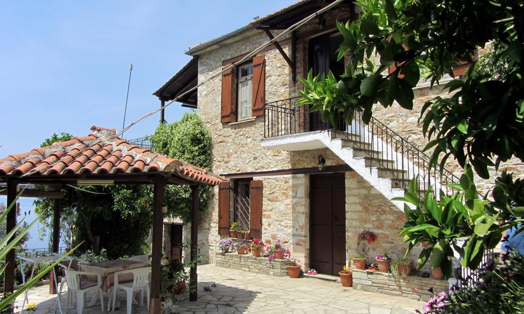 Tsorni Hill Cottage Lefokastro Exterior photo