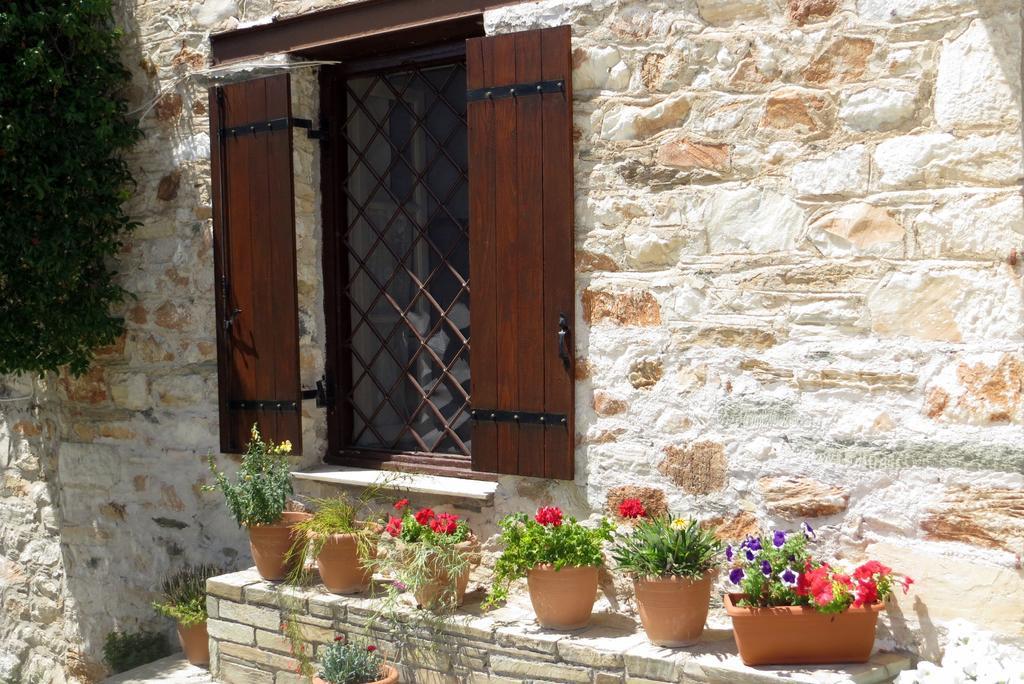 Tsorni Hill Cottage Lefokastro Exterior photo